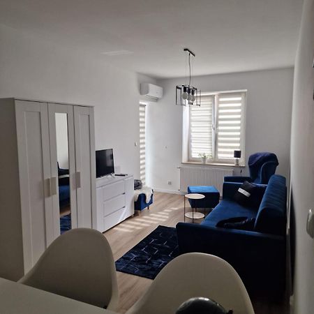 Apartament W Koninie Przy Ul. Wiosny Ludow Конин Экстерьер фото