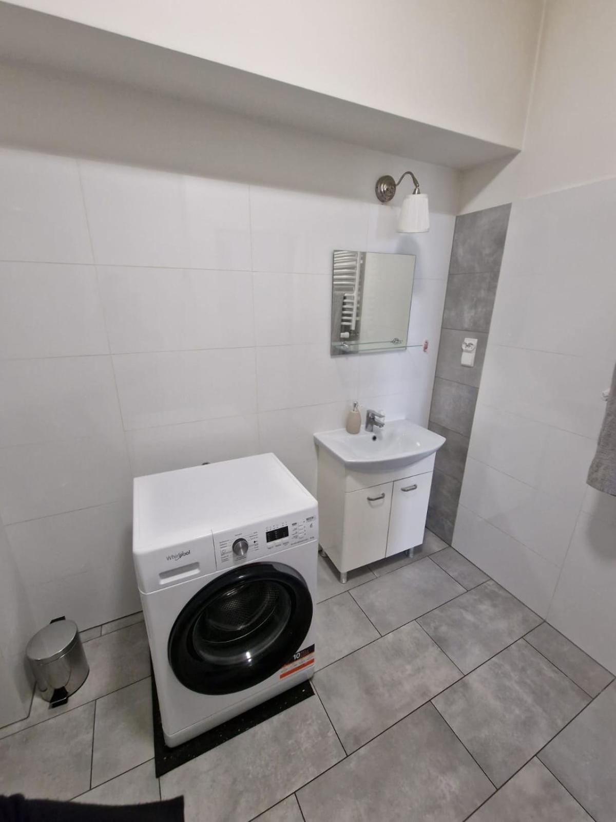Apartament W Koninie Przy Ul. Wiosny Ludow Конин Экстерьер фото