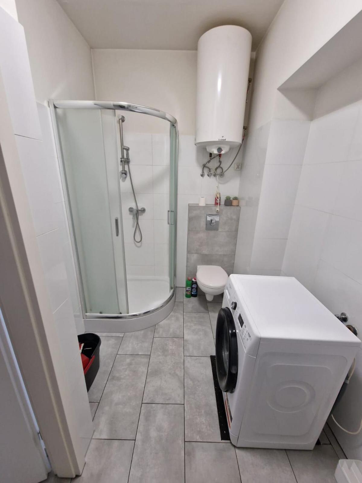 Apartament W Koninie Przy Ul. Wiosny Ludow Конин Экстерьер фото